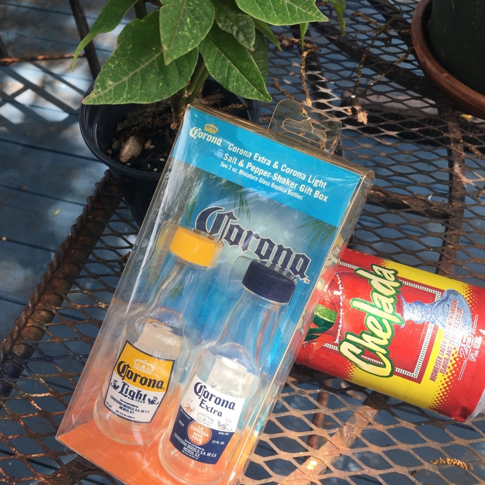 Corona salt and pepper shakers